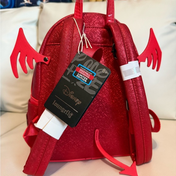 Red Devil Character Backpack - Picture 3 of 8